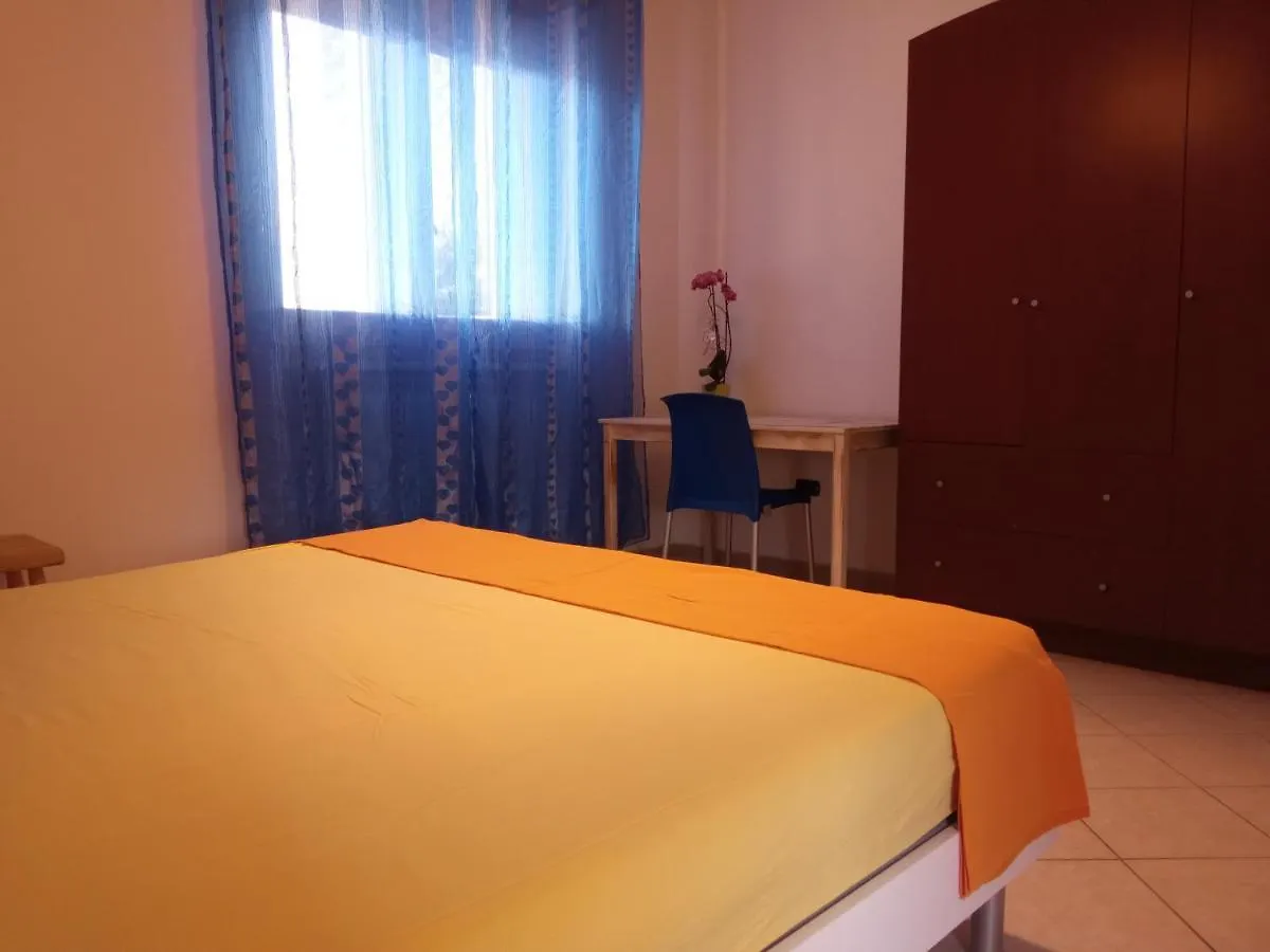 Apartament Appartamento Grazioso Lecce.